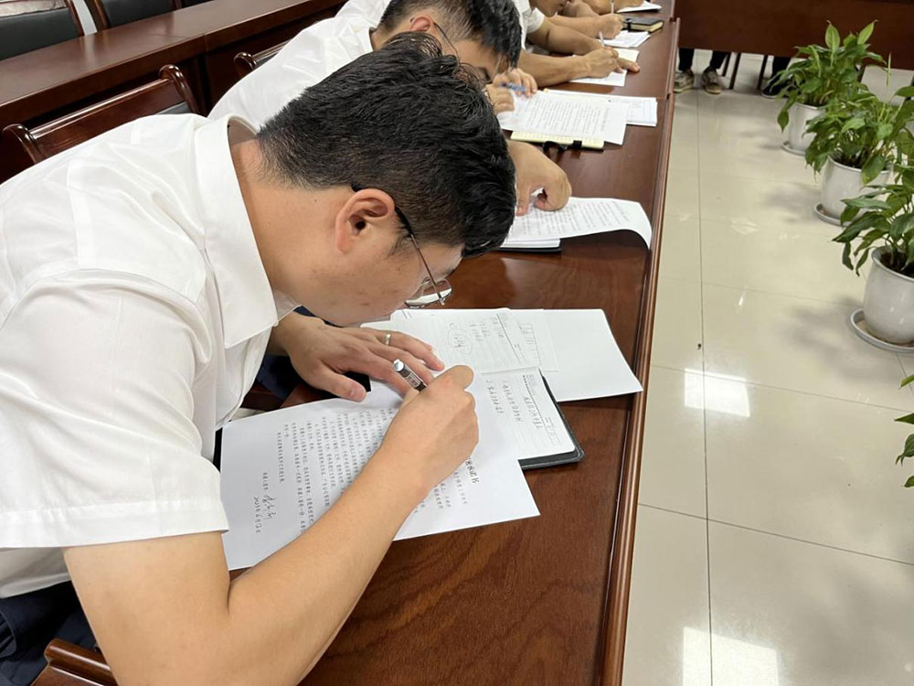 城建投公司召開全體員工大會(huì)暨安全生產(chǎn)、保密工作會(huì)議?