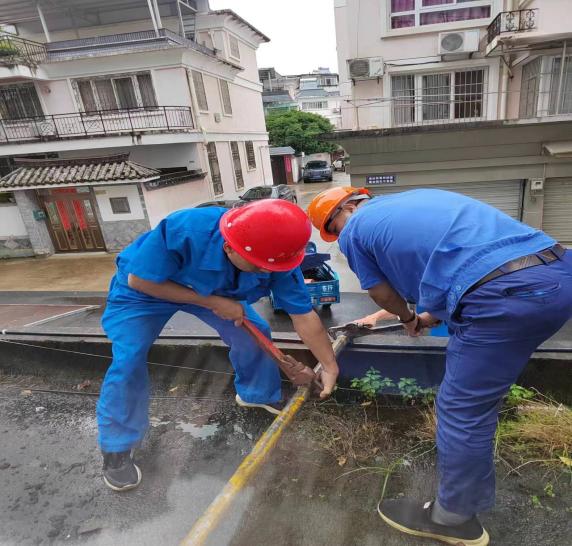 “三落兩?！惫泊偃細夤艿栏脑熘脫Q工作安全平穩(wěn)有序