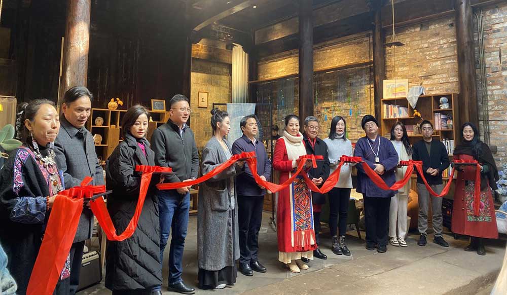 藍(lán)屋藝術(shù)館開業(yè)，為鄉(xiāng)村業(yè)態(tài)增活力
